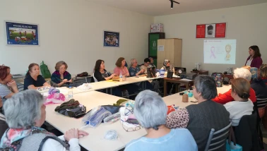 Tepebaşı’nda Kadın Sağlığına Farkındalık Semineri: 80 Kursiyer Bilgilendirildi