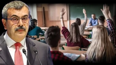 Üniversitelerden Sonra Zorunlu Eğitim De Kısalıyor Mu?