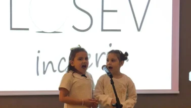 Kanseri Yenen Çocuklar ve Gönüllü Eğitimciler Aynı Sahnedeydi