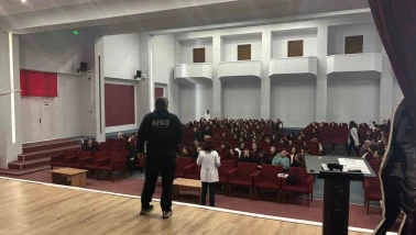 Eskişehir’de lise öğrencilerine afet ve yangın farkındalık eğitimi