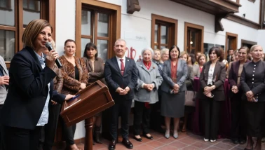 İpeğin Efsanelerle Anlatılan Yolculuğu Eskişehir’de Sanatseverlerle Buluştu