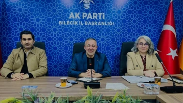 AK Parti Bilecik’te haftalık mesaide: İl yönetimi çalışmalarını masaya yatırdı