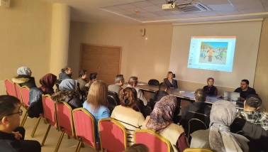 'Yetim Kardeş' Projesi Altıntaş’ta Eğitimcilerle Buluştu