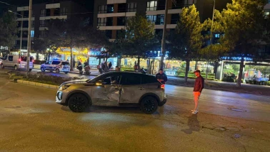Eskişehir’de Gece Yarısı Kaza: Motosiklet Sürücüsü Yaralandı