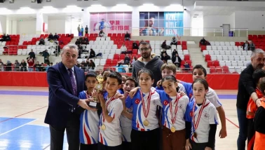 Bozüyük’te Okul Sporları ve Geleneksel Oyunlar Finalle Taçlandı