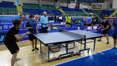 Gençler Masa Tenisi Bölge Yarışmaları Kütahya’da Başladı