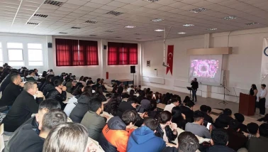 Hisarcık Meslek Yüksekokulunda Öğrencilerden Moral Konseri