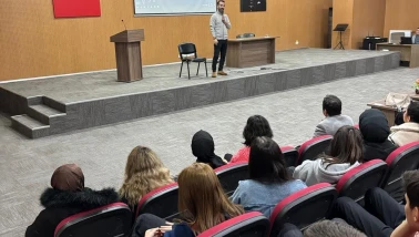 Hisarcık’ta Öğrencilere Sosyal Medya Bağımlılığı Konferansı Düzenlendi