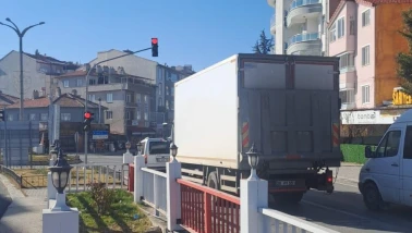 Şuhut’ta Emniyet Kemeri ve Telefon Kullanımı Dronla Denetlendi