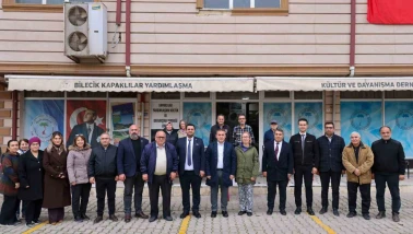 Vali Sözer, Kapaklılar Derneği’nde vatandaşlarla bir araya geldi