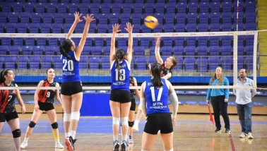 Afyon Gençlik Spor, Voleybol Genç Kızlar İl Birincisi Oldu