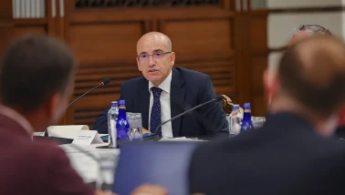 Bakan Şimşek: "Piyasaların Sağlıklı İşleyişi İçin Gereken Tüm Adımları Atmaya Devam Edeceğiz"