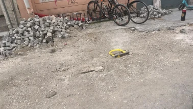 Eskişehir'de o sokakta kaldırım çalışmasının tamamlanması bekleniyor