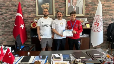 Eskişehir Eskrimde Avrupa Kürsüsünde: Semi’ye Büyük Övgü