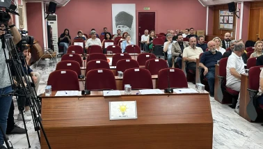 Leman Dergisi Gerginliği: AK Parti ve MHP’li Üyeler Meclis Toplantısını Boykot Etti