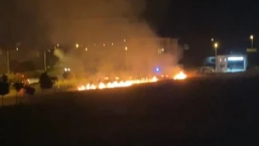 Eskişehir’de Havai Fişek Nedeniyle Çıkan Ot Yangını Korkuttu