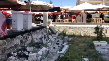 Yıkılan Bahçe Duvarı Mahallede Gerginliğe Neden Oldu