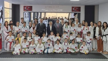 Milli Sporcular Kuşak Töreninde Geleceğe Emin Adımlarla İlerliyor