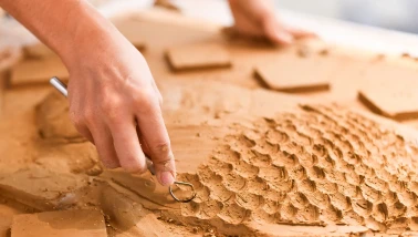 Pişmiş Toprak Sempozyumu’nda Yazılıkaya Yorumları Şekilleniyor