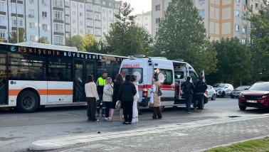 Eskişehir'de Otomobil Yayaya Çarptı
