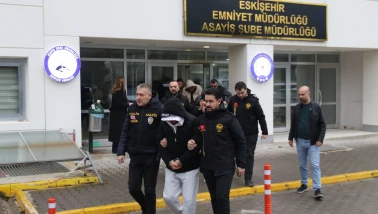 Eskişehir Merkezli 6 İlde Gerçekleşen Operasyonda 15 Kadın Kurtarıldı