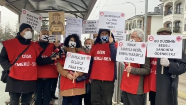 Emekliler Sessiz Çığlık Attı: “Artık Geçinemiyoruz”