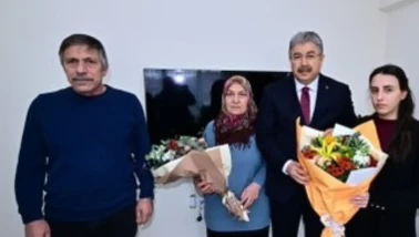 Vali Dr. Erdinç Yılmaz’ın İlk Ziyareti Şehit Ailesine Oldu