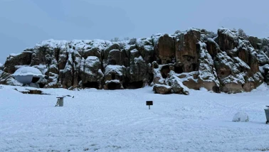 Kar İhsaniye’yi Teslim Aldı, Eğitime Ara Verildi