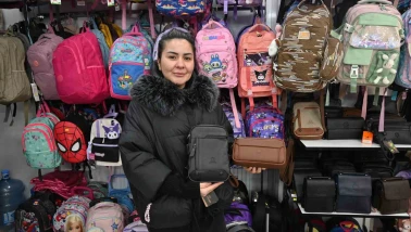 Eskişehirli Esnaftan Kışlık Çanta Uyarıları: "Su Geçirmezlik ve Hacim Önemli"