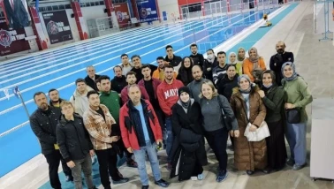Teori Sahada Buluştu: Kursiyerler Olimpik Havuzda Eğitim Gördü