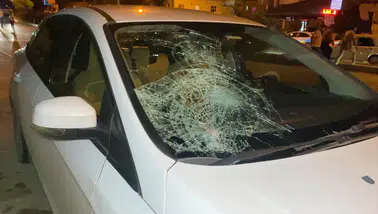 Erdemli'de yolun karşısına geçmek isteyen genç sürücü kazasında yaşamını yitirdi