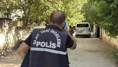 Elazığ'da binada silahlı saldırı: 28 yaşındaki D.B. yaralandı, şüpheli kaçtı