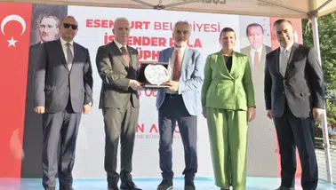 Esenyurt'ta emekliler ve öğrenciler için yeni buluşma noktaları: İskender Pala Kütüphanesi ve Derviş Emekli Evi törenle açıldı