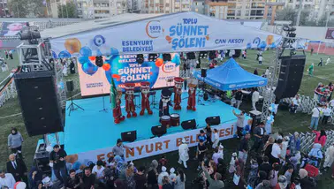 Esenyurt'ta 1071 çocuk için dev sünnet şöleni: Stadyum bayram yerine döndü