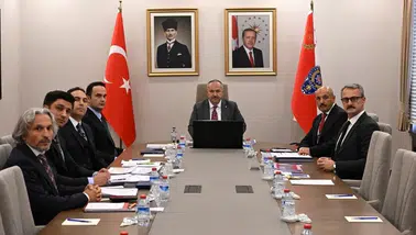 Emniyet Genel Müdürlüğü'nde uyuşturucuyla mücadele stratejisi masaya yatırıldı
