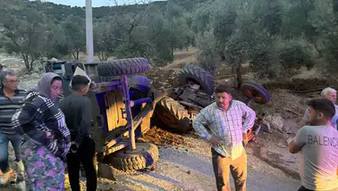 Bozdoğan'da tarım kazası: Patika yolda devrilen traktörün sürücüsü yaralandı