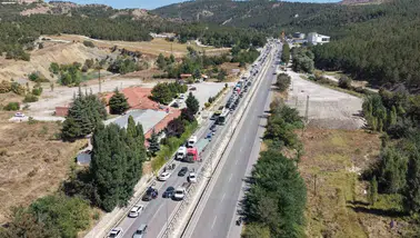 Samsun-Çorum kara yolunda zincirleme kaza: 5 kişi hastaneye kaldırıldı