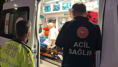 Trafik ışıklarında gelen yardım çığlığı: Sürücü kalp krizi anında polise sığındı