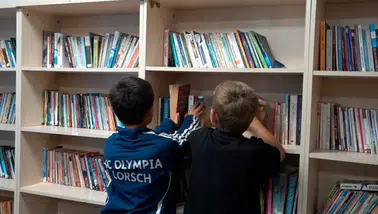 Atakum'da Sanatseverlerin Desteğiyle 10 Bin Kitap Okullara Ulaştı