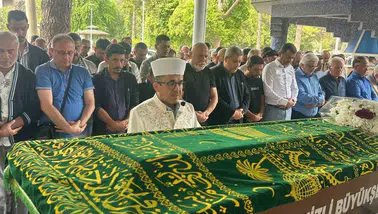 Denizli basını Mümtaz Dündar'ı dualarla uğurladı