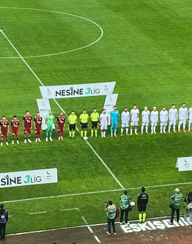 Eskişehirspor ile Balıkesirspor karşı karşıya: İşte ilk 11'ler