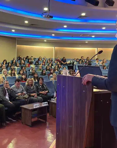 Eskişehir’de Ebelik Hizmetleri ve Anne Sütü Konuşuldu