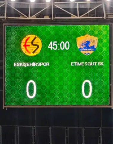 Eskişehirspor Etimesgut Karşılaşmasında İlk Yarı Gol Sesi Çıkmadı