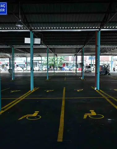 Manisa'da otopark dönüşümü: Perşembe Pazarı'nda ilk 2 saat ücretsiz