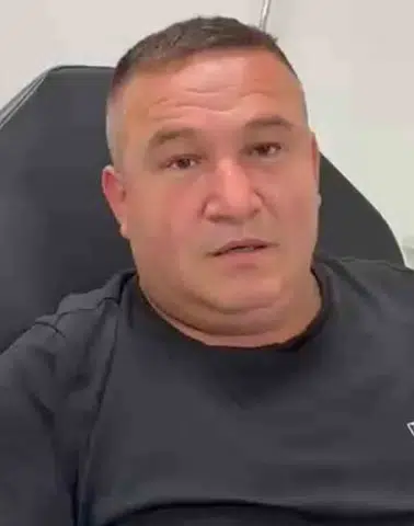 Sakarya'da asit sızıntısı: Kamyonu güvenli alana çeken iki kişi hastanelik oldu
