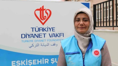 Türkiye Diyanet Vakfı Eskişehir Şubesinden Yetim Çocuklara Giysi ve Ayakkabı Yardımı