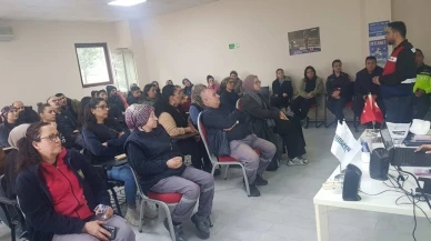 Eskişehir'de Jandarma KADES ve Kadına Karşı Şiddetle Mücadele Konusunda Firma Çalışanlarını Bilgilendirdi