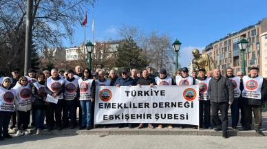 Emekliler Hükümete Seslendi: "Sürünme Yılı Başladı"