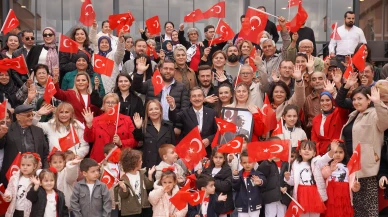 Tepebaşı’nda 29 Ekim Coşkusu: Çocuklar ve Büyükler Cumhuriyeti Kutladı