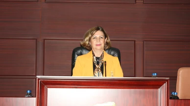 Başkan Ayşe Ünlüce: “Ben Hayatım Boyunca Hiç Sınıfta Kalmadım, Burada da Kalmayacağım”